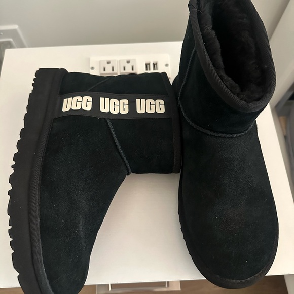 UGG Black Ankle Boots with Logo - Picture 2 of 3